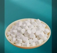 Wysokiej jakości chlor do basenów chemicznych SDIC 60%